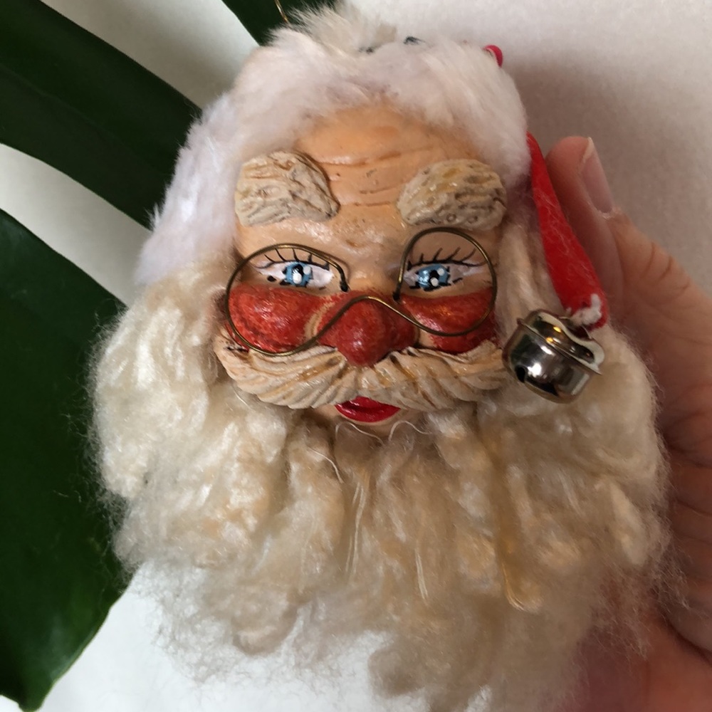 VTG Santa head ornament. Bright red cheeks, bushy eyebrows, fuzzy beard - Picture 3 of 10
